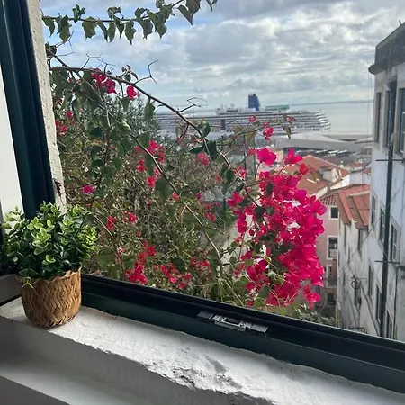 Alfama Authentic Lisbon-2